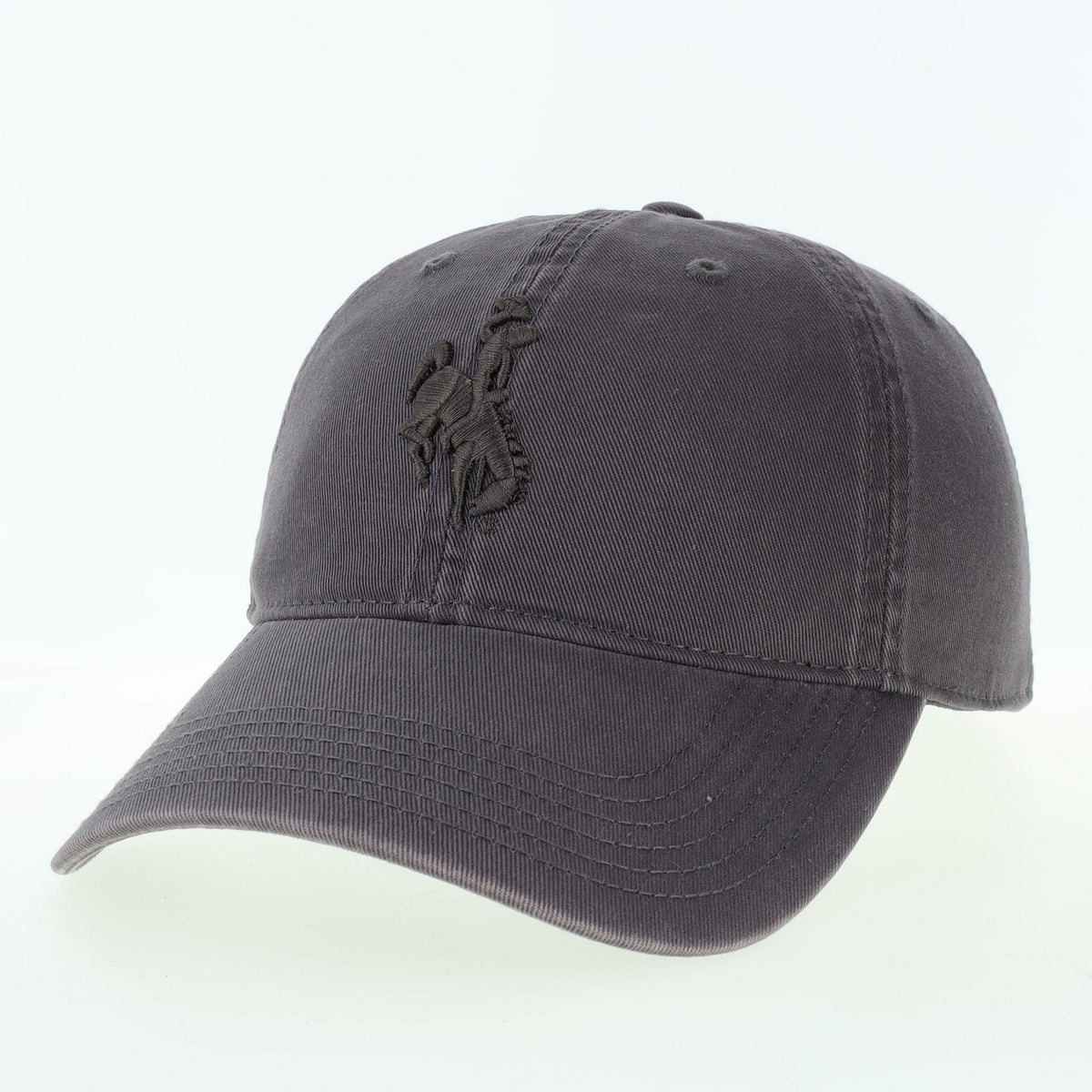 Grey tonal adjustable snapback hat. Grey hat with grey embroidered bucking horse on front.