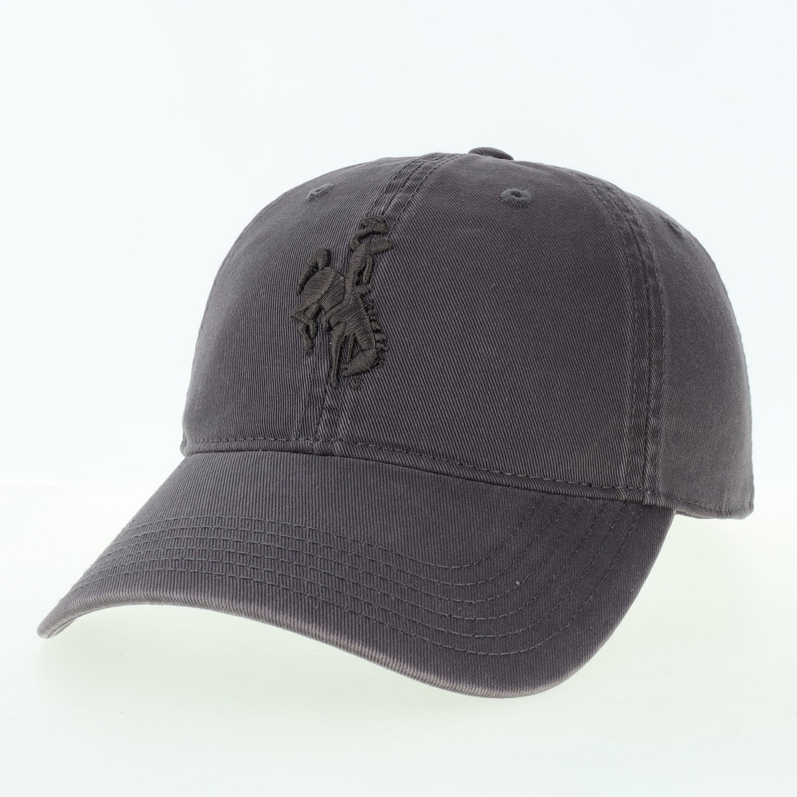 Grey tonal adjustable snapback hat. Grey hat with grey embroidered bucking horse on front.