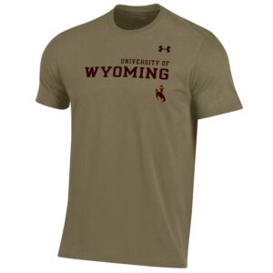 feder tan colored short sleeved tee. Slogan University of Wyoming printed in brown with UA logo above and bucking horse below slogan